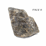 Pièce-unique-Labradorite-1-face-polie-en-bloc-brut-forme-libre-à-poser-de-360g-2