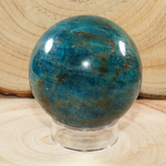 Pièce-Unique---Boule-en-Apatite-bleue-de-220g