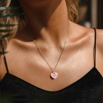 Pendentif Quartz rose en forme de coeur avec bélière en argent Rhodié