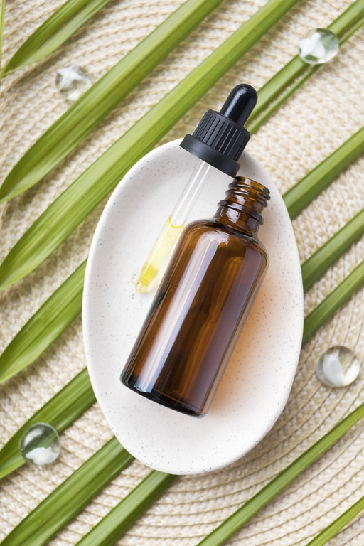 cbd-oil-5358404-1920