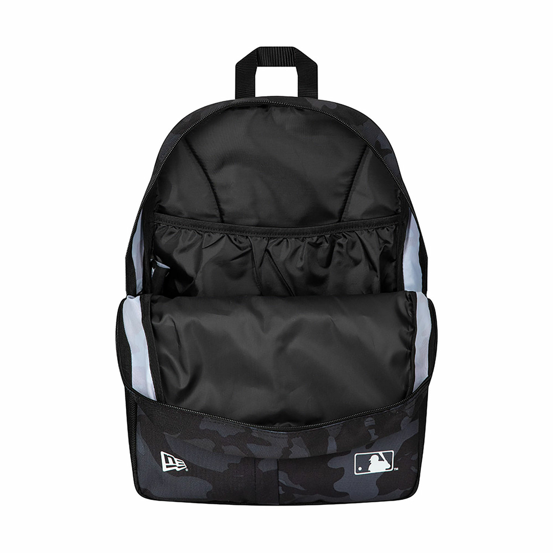 new-york-yankees-logo-navy-camo-backpack-60357006-back