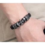 Bracelet en cuir tressé avec croix en métal rétro 1