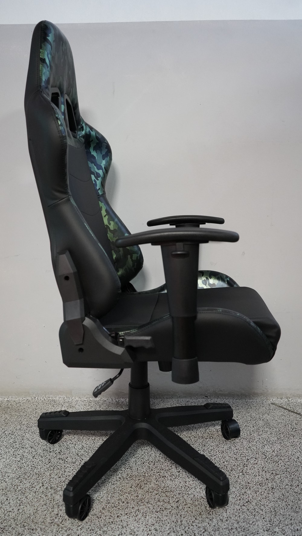 Accessoires informatique fauteuil Gaming Military infinytech Réunion 3