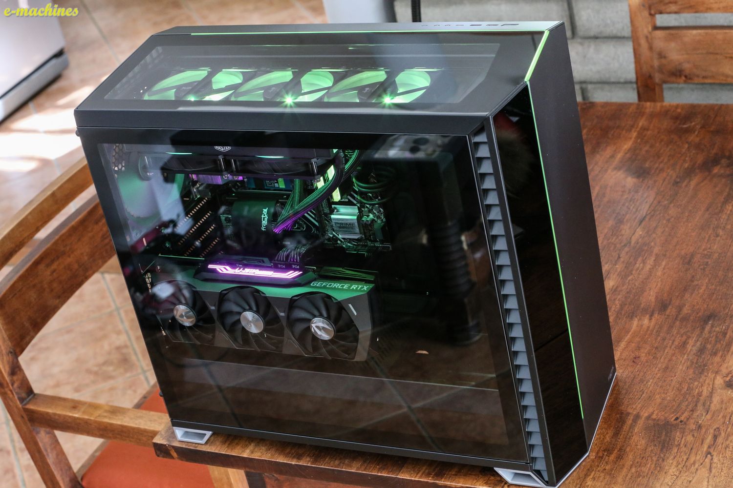 Matériels informatique E-MACHINES Fractal Vector RS TG Blackout i7-12700KF et RTX 3080 Ti infinytech Réunion 03