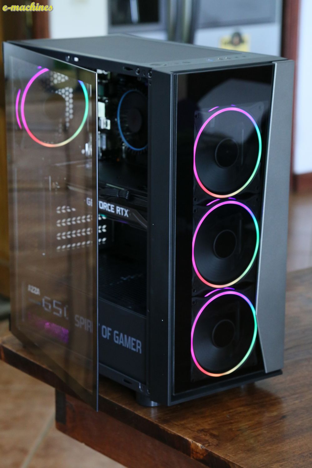 E-MACHINES Spirit of Gamer Ghost III I5 12400F RTX 3070 PNY XLR8 infinytech Réunion 02