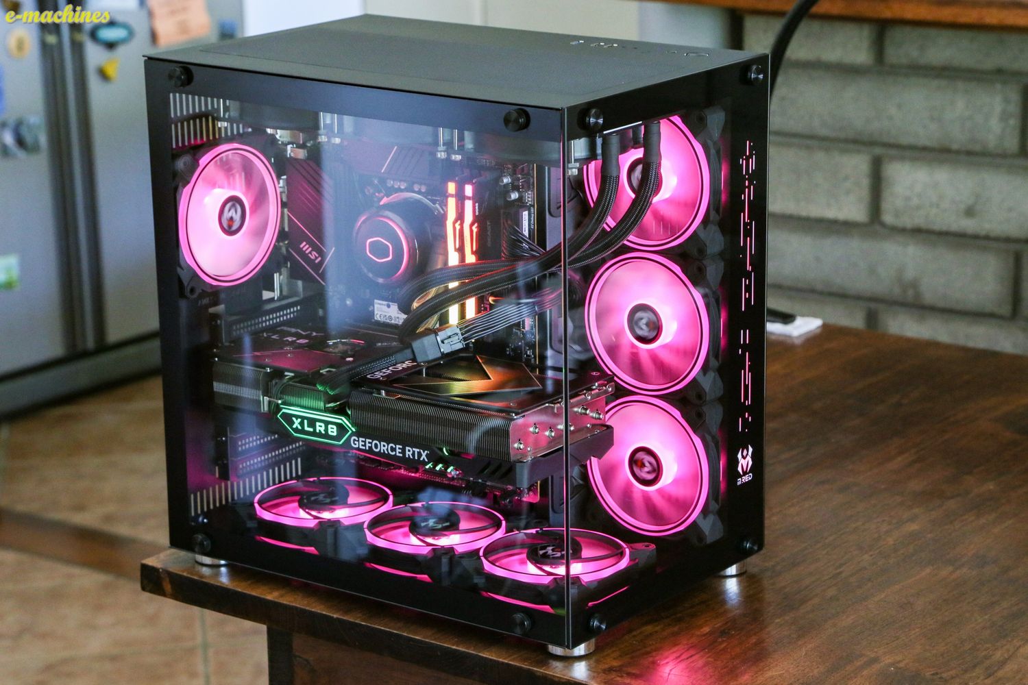 E-MACHINES R.RED Crystal i5-13600KF et RTX 4070Ti image 03