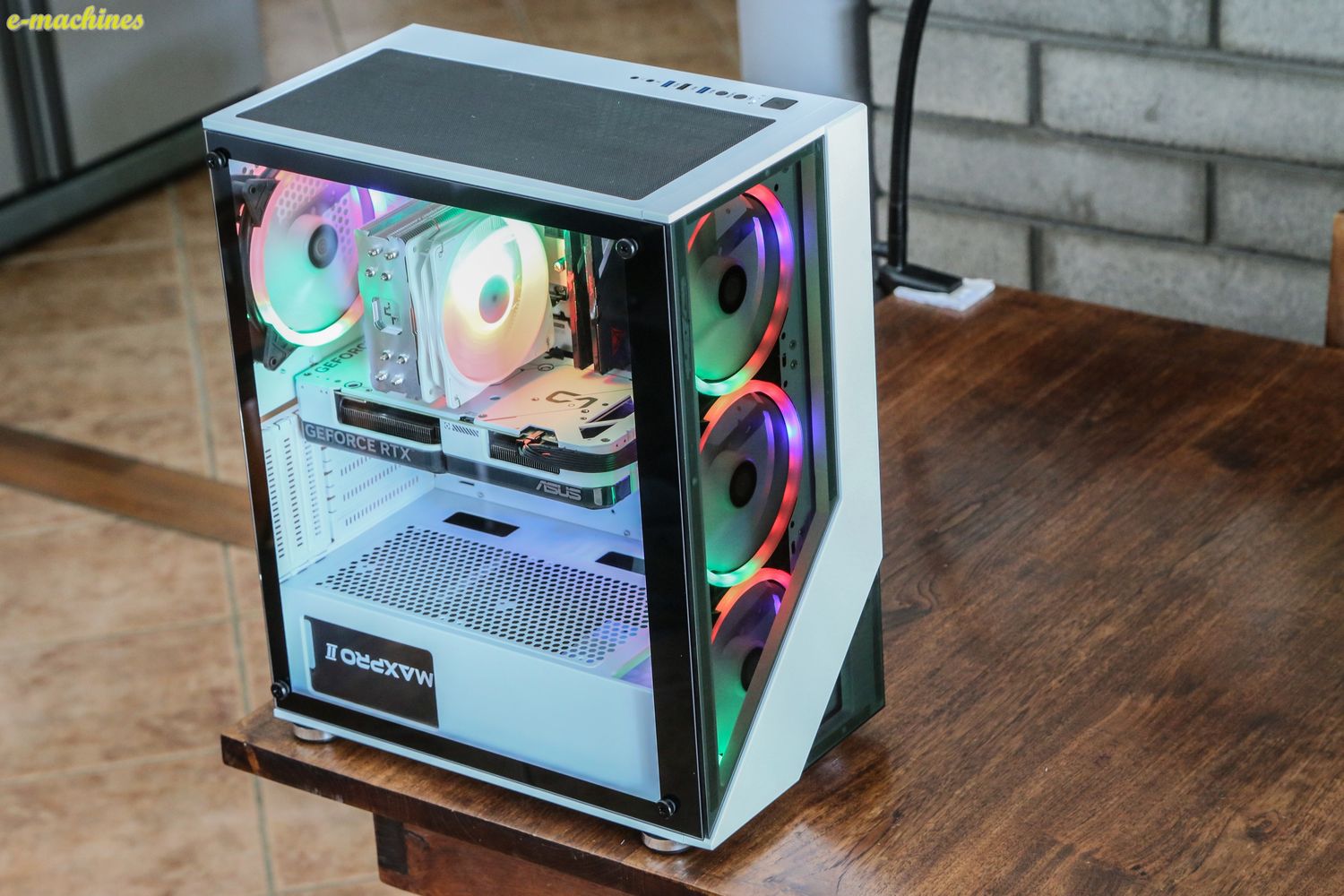 Tour LC Power Gaming 803W I5 13500 RTX 4070 ASUS Dual White infinytech Réunion 02