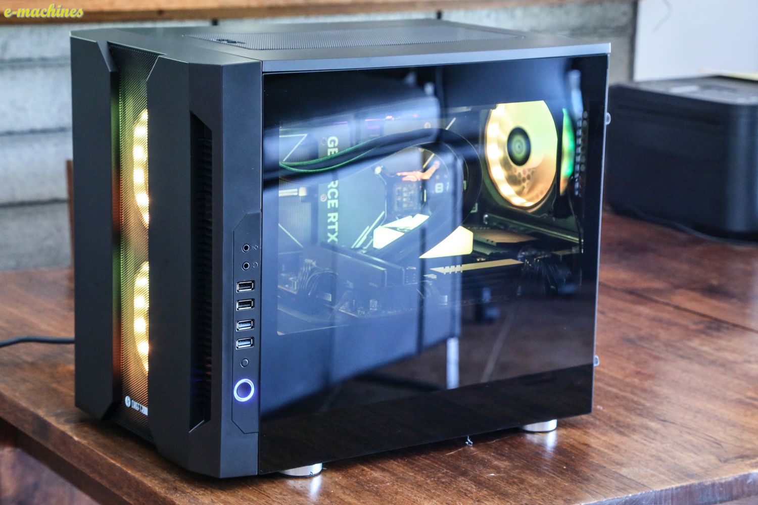 Matériels informatique E-MACHINES CHIEFTRONIC M2 i7-13700KF et RTX 4070 Ti infinytech Réunion 05