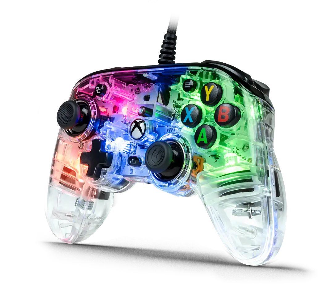 Matériels informatique manette NACON Pro Compact Controller Colorlight infinytech Réunion 04
