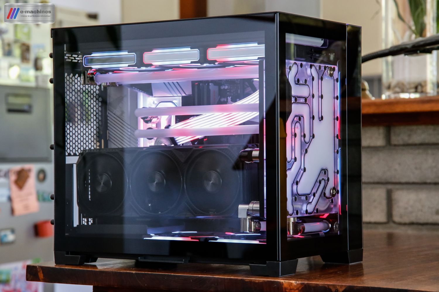 E-MACHINES Cube LIAN LI O11D Mini Core i7 14700KF custom RTX 4080 Gainward Panther infinytech Réunion 07