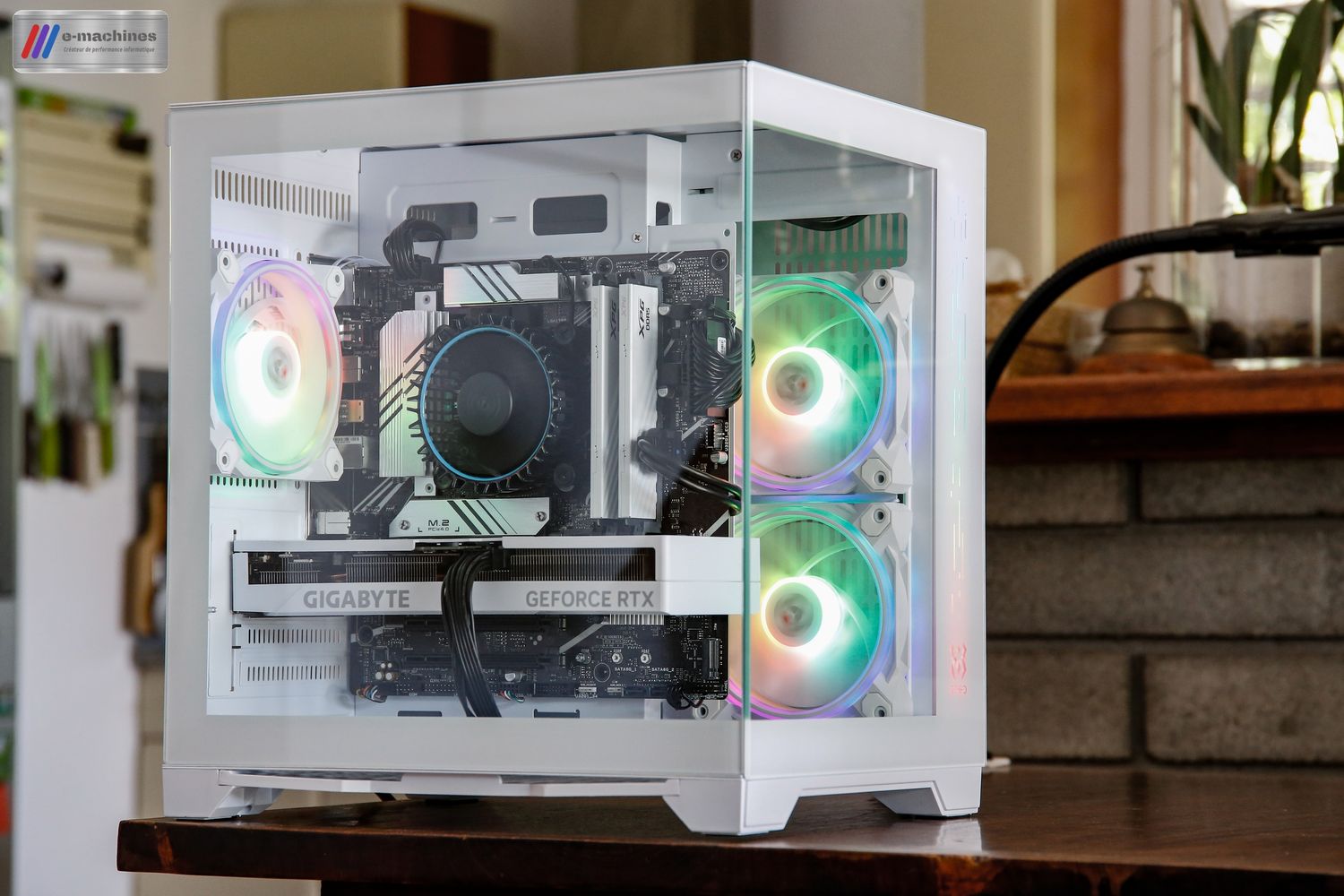 M.RED Mini Crystal Sea White i5-14400F et RTX 4060Ti infinytech Réunion 01