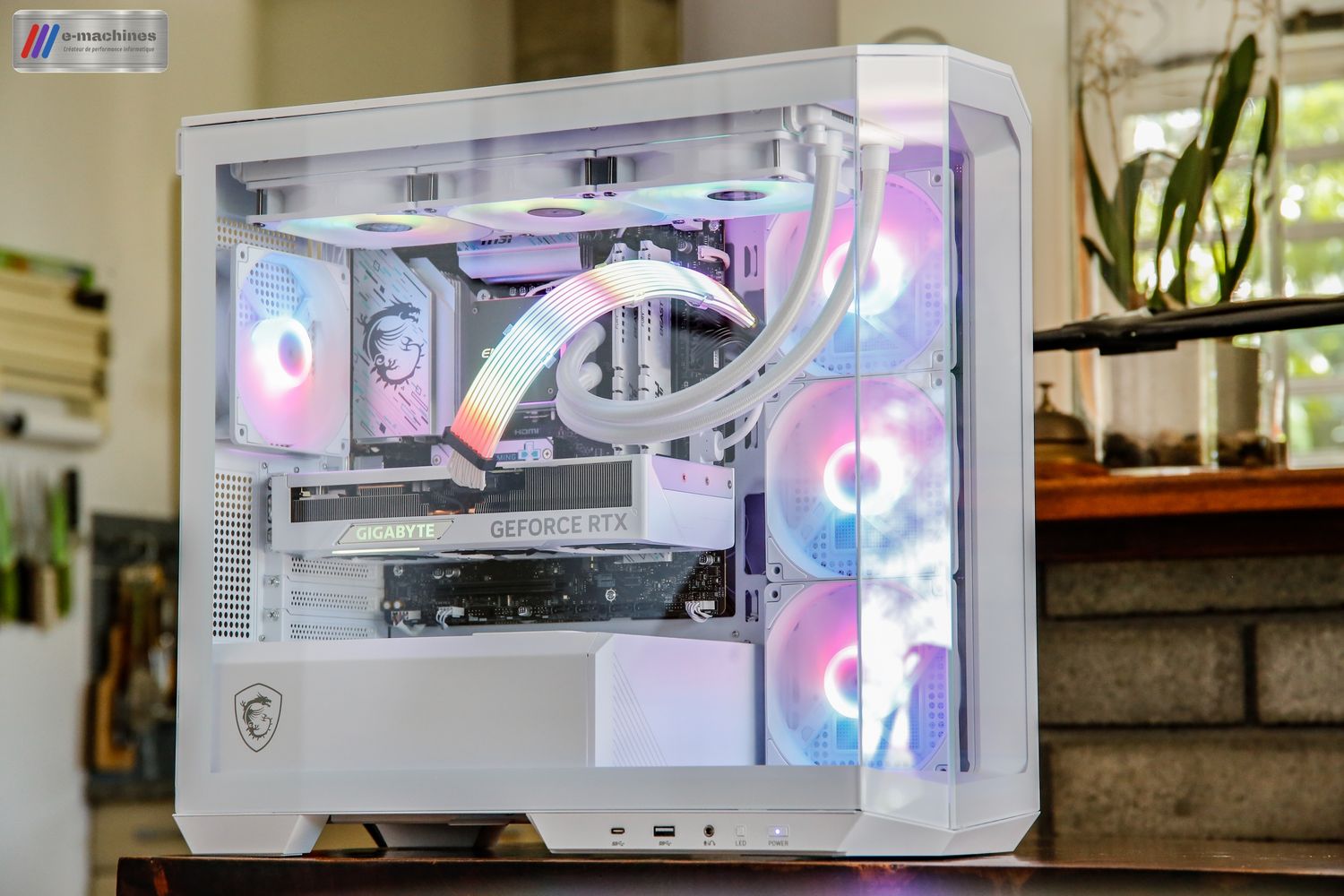 MSI MAG PANO M100R en core i7 13700KF et RTX 4070Ti SUPER 16Go infinytech Réunion 04