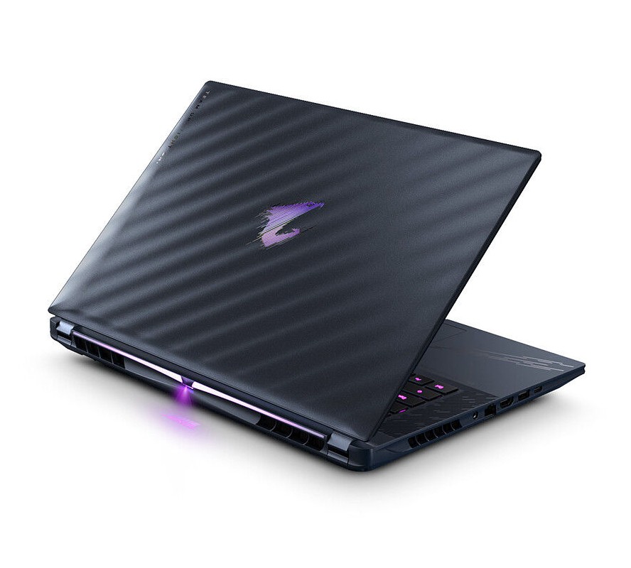Gigabyte Aorus Master 16 BYHC5FRE65SP infinytech Réunion 03