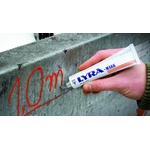 tube-marqueur-a-peinture-LYRA