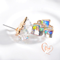 Boucles d'oreille cristal 3 cubes multi-color - au coeur des arts