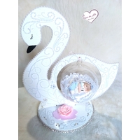 Centre de table cygne bébé garçon - au cœur des arts