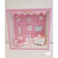 Vitrine de naissance lumineuse bébé fille – au cœur des arts