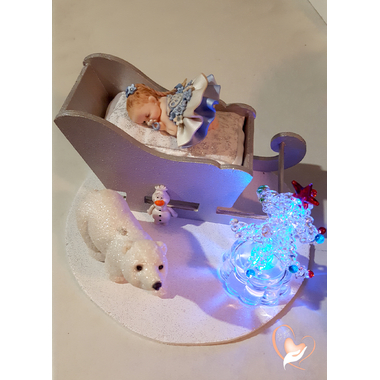 3-Bébé Reine des neiges dans son traineau - au coeur des arts