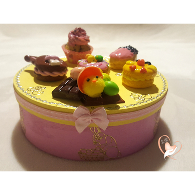 31-Boîte à biscuits ou chocolats - au coeur des arts