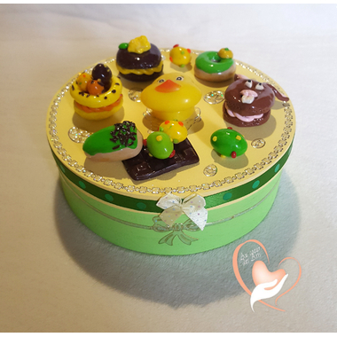 39-Boîte à biscuits ou chocolats - au coeur des arts