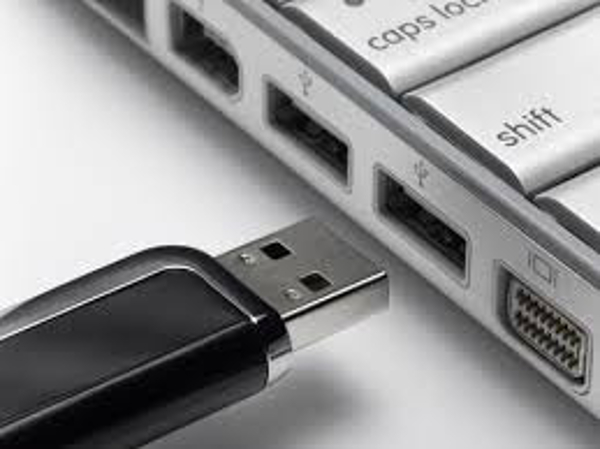 CLE-USB-ORDINATEUR-600-449