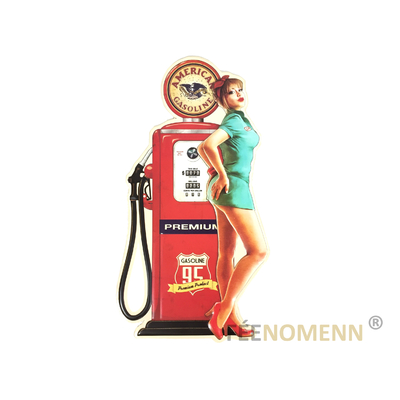 Déco Murale Vintage en Métal - Pin up Pompe à Essence - American Gasoline (58x31cm)