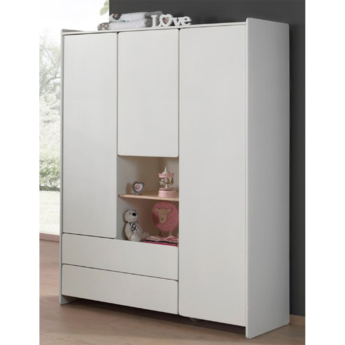 Vipack_kiddy_amoire_3_portes_ambiance_2