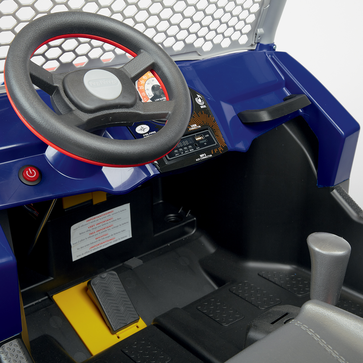 OD0554_Polaris_RZR_900_XP_desk