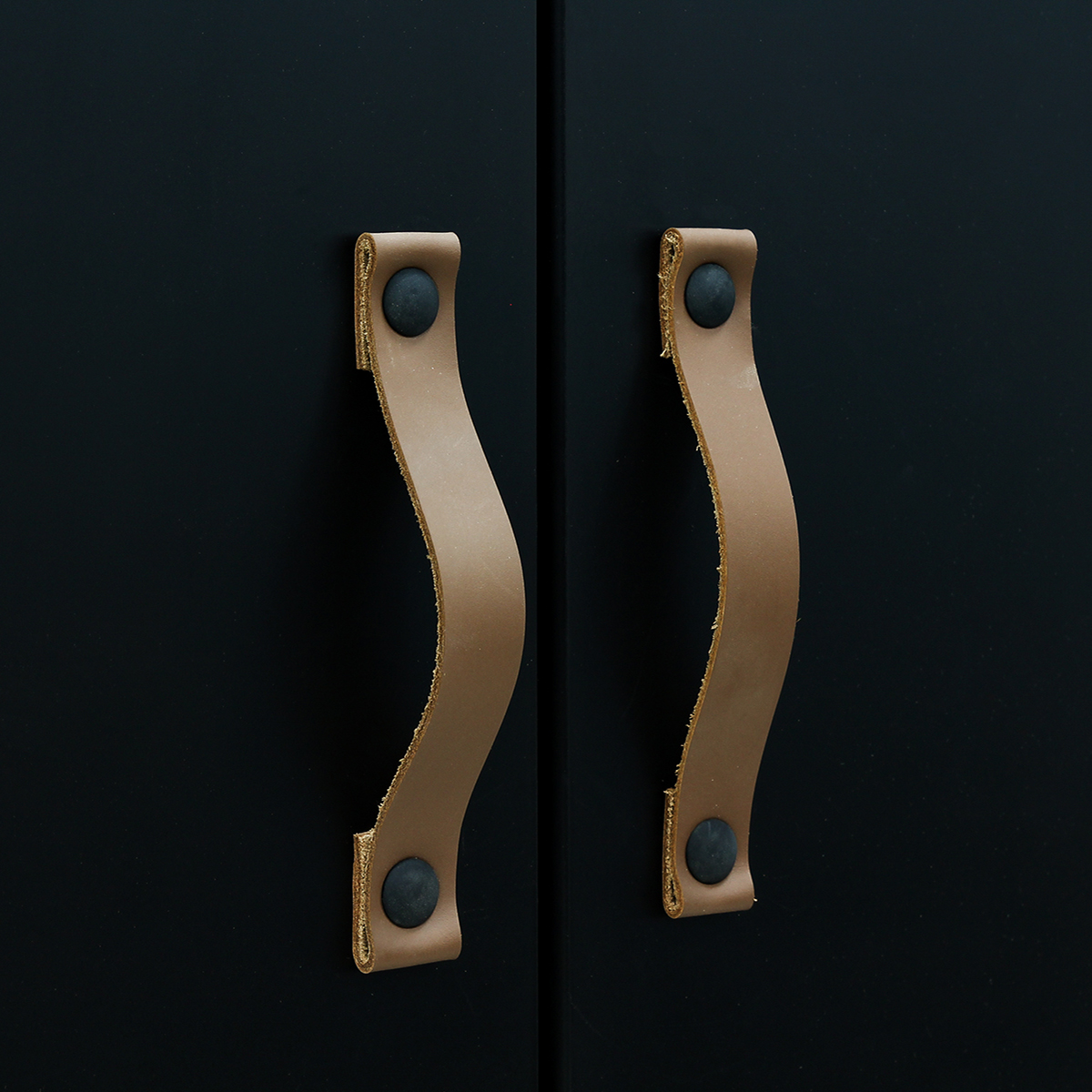 15619719-3-door-wardrobe-Flori-3