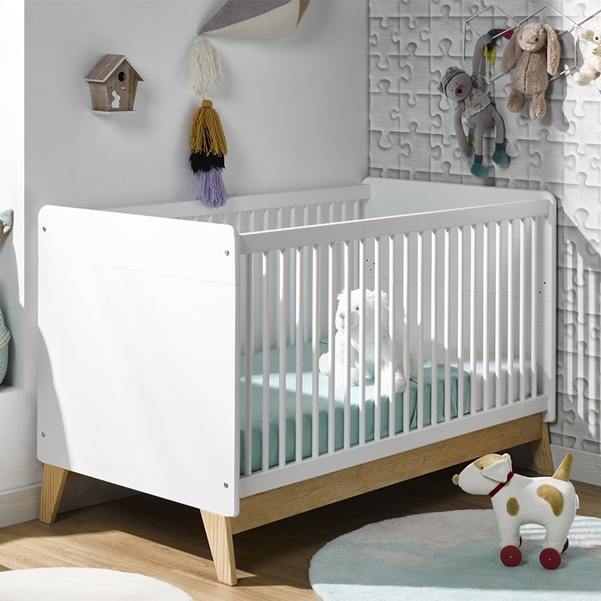 Tour de lit pour bébé : avantages et inconvénients