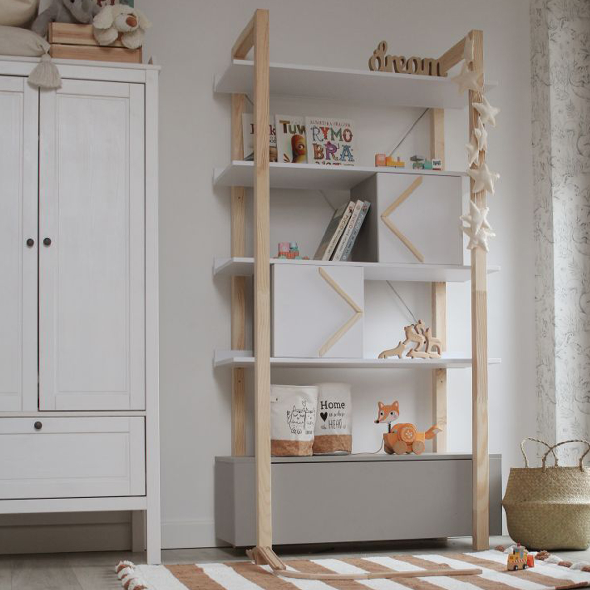 bellamy_pinette_blanc_gris_bois_bibliotheque_3