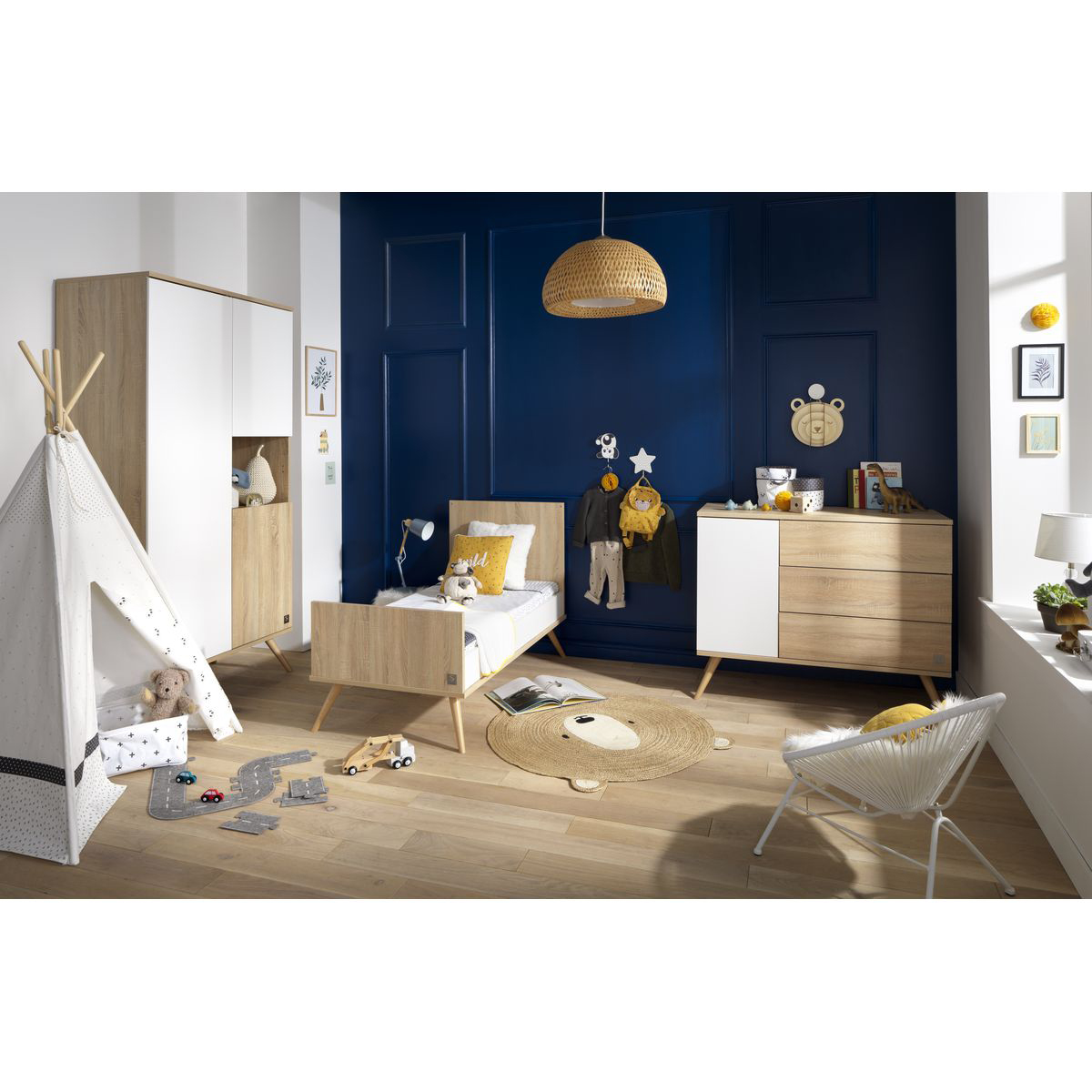 Chambre complète lit évolutif 70x140 commode à langer et armoire Sauthon Seventies - Blanc et bois
