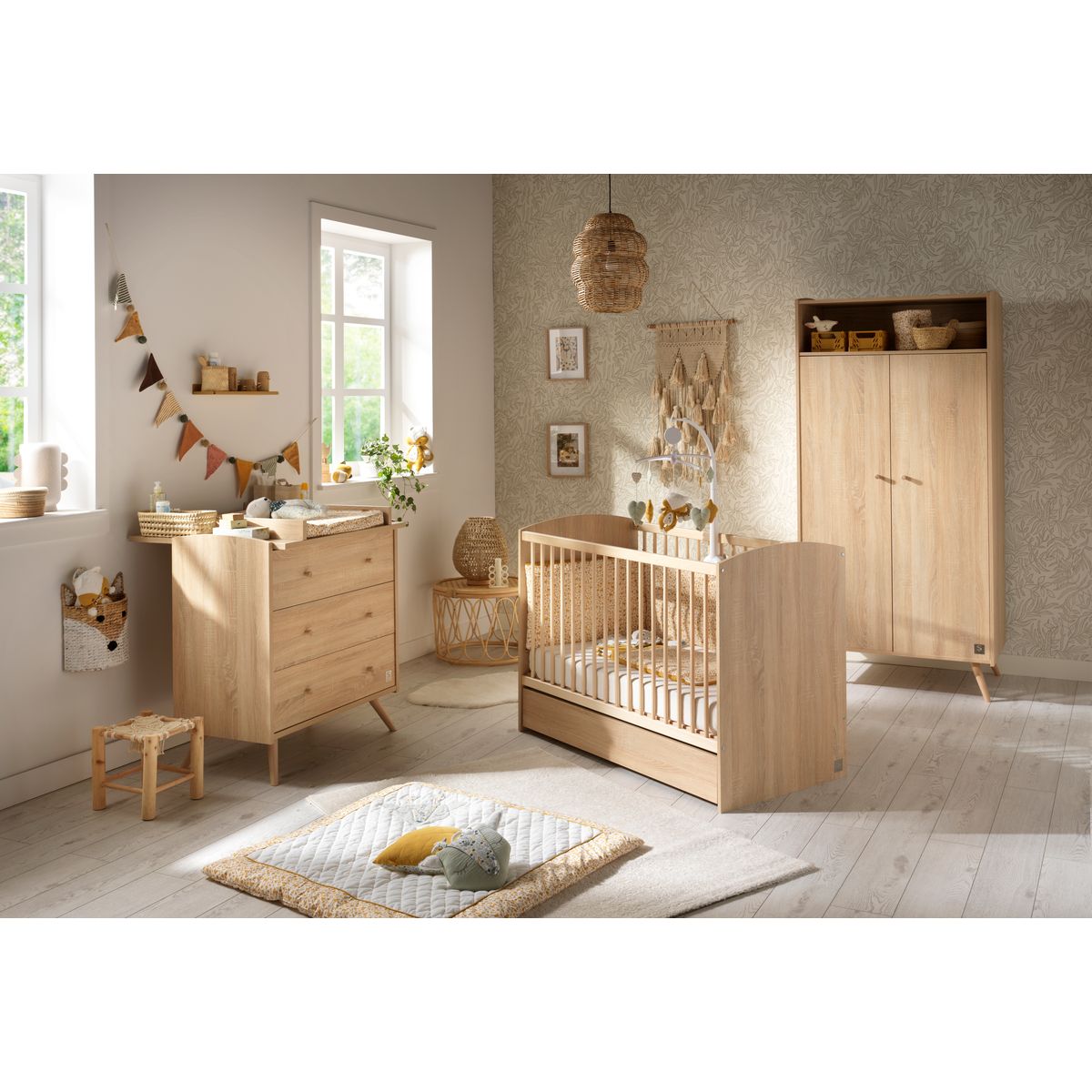 Chambre complète lit bébé 60x120, commode à langer et armoire Sauthon Access - Bois de chêne
