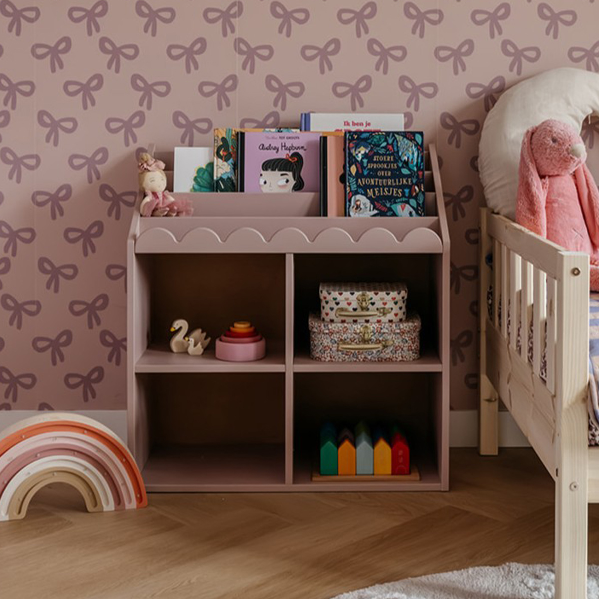 Bellamy-BN-rose-bibliotheque-3