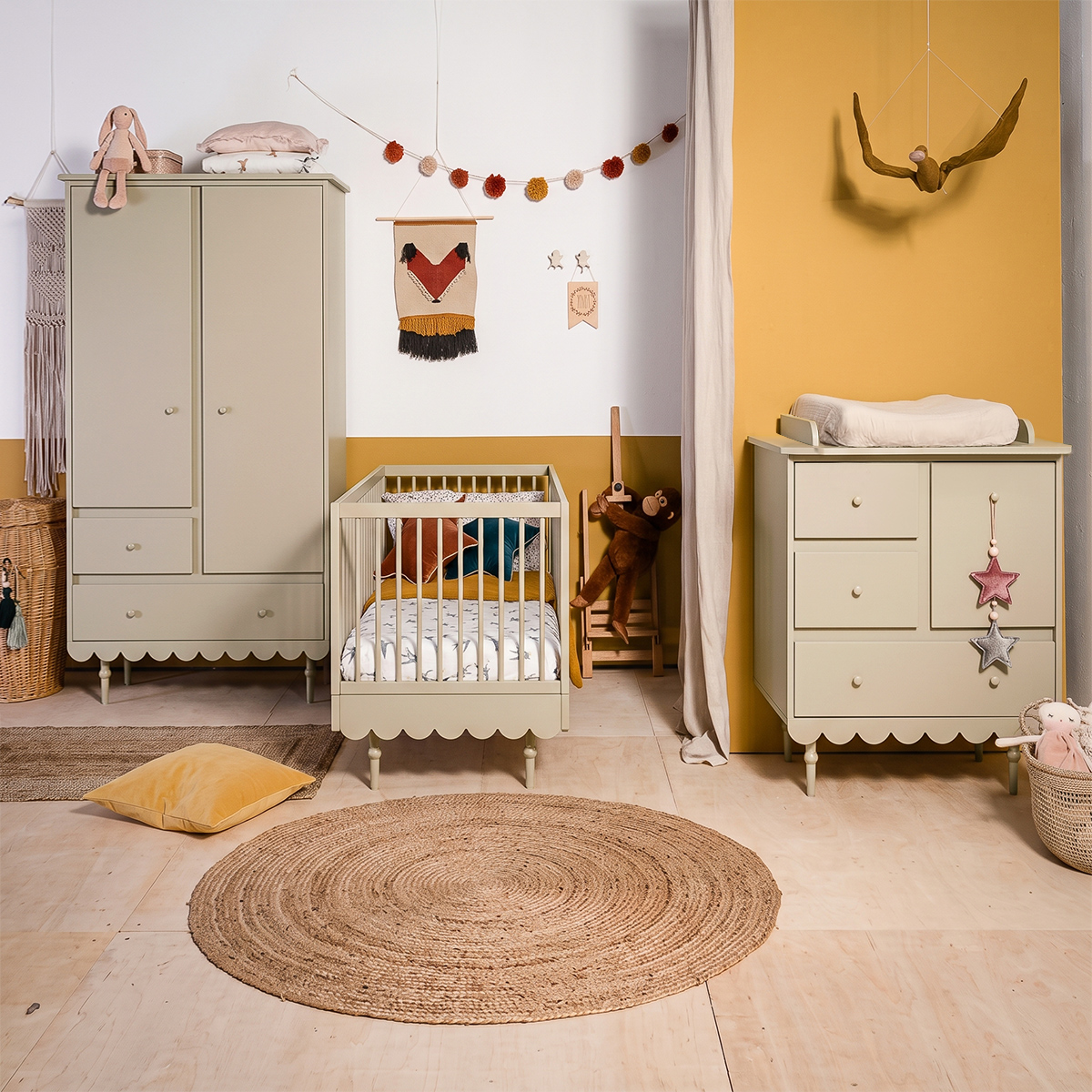 Chambre complète lit évolutif 70x140 commode à langer et armoire 2 portes Wood Luck Babushka - Olive
