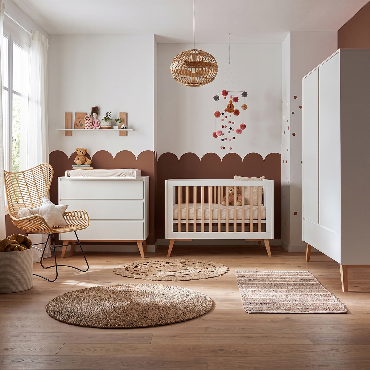 Chambre complète lit évolutif 60x120 commode à langer et armoire 2 portes Pinio Swing - Blanc et bois
