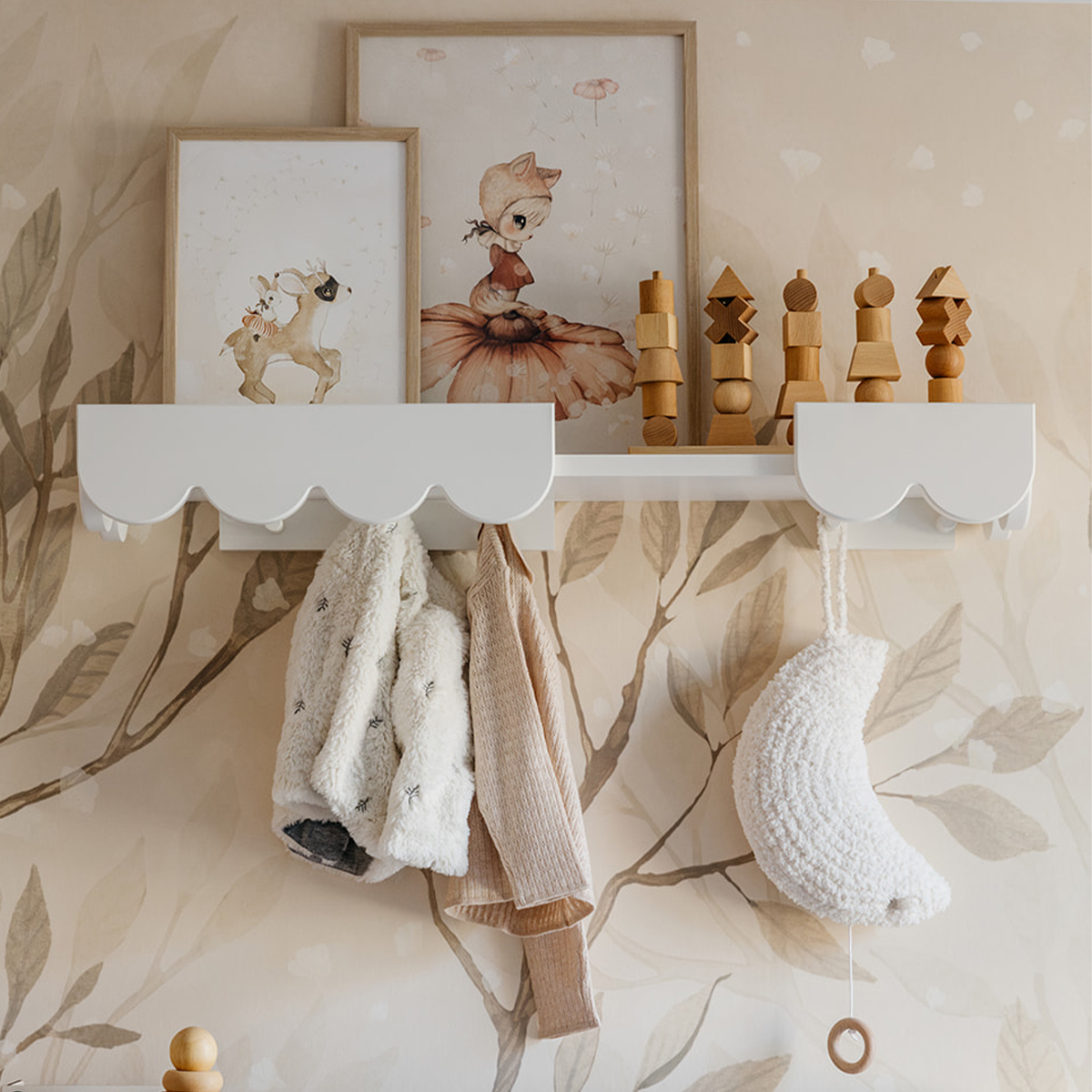 Woodluck_Babushka_blanc_etagere_murale_2