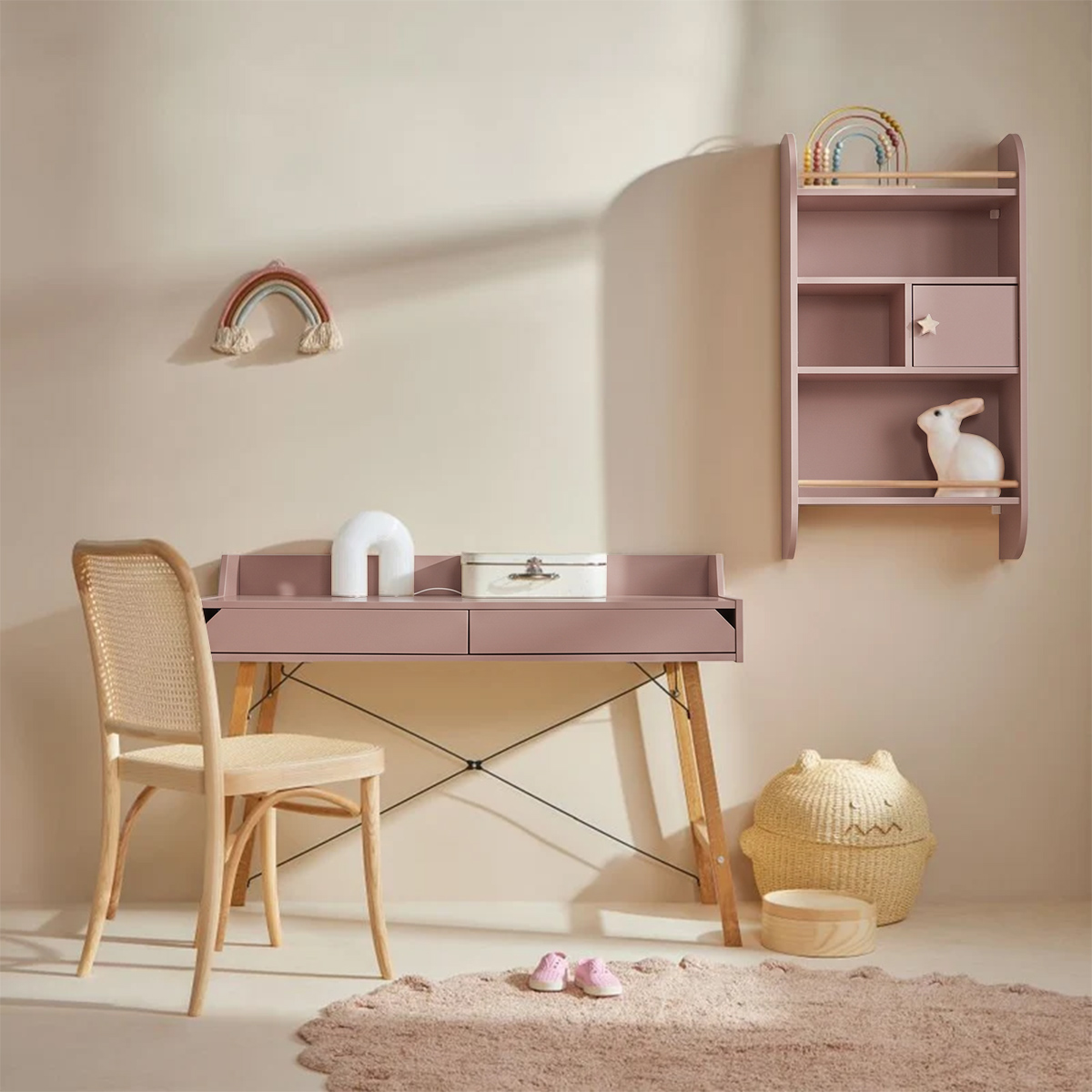 Lotta_sunset_desk_lifestyle_1