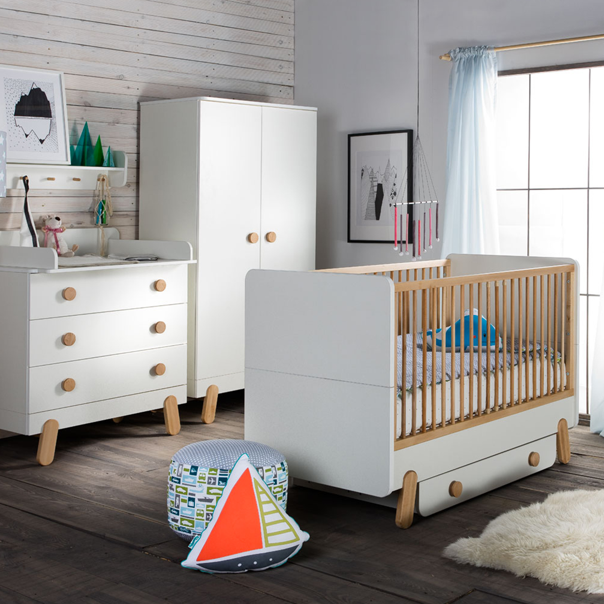 Chambre complète lit bébé 60x120 - commode à langer - armoire 2 portes Pinio Iga - Blanc et bois