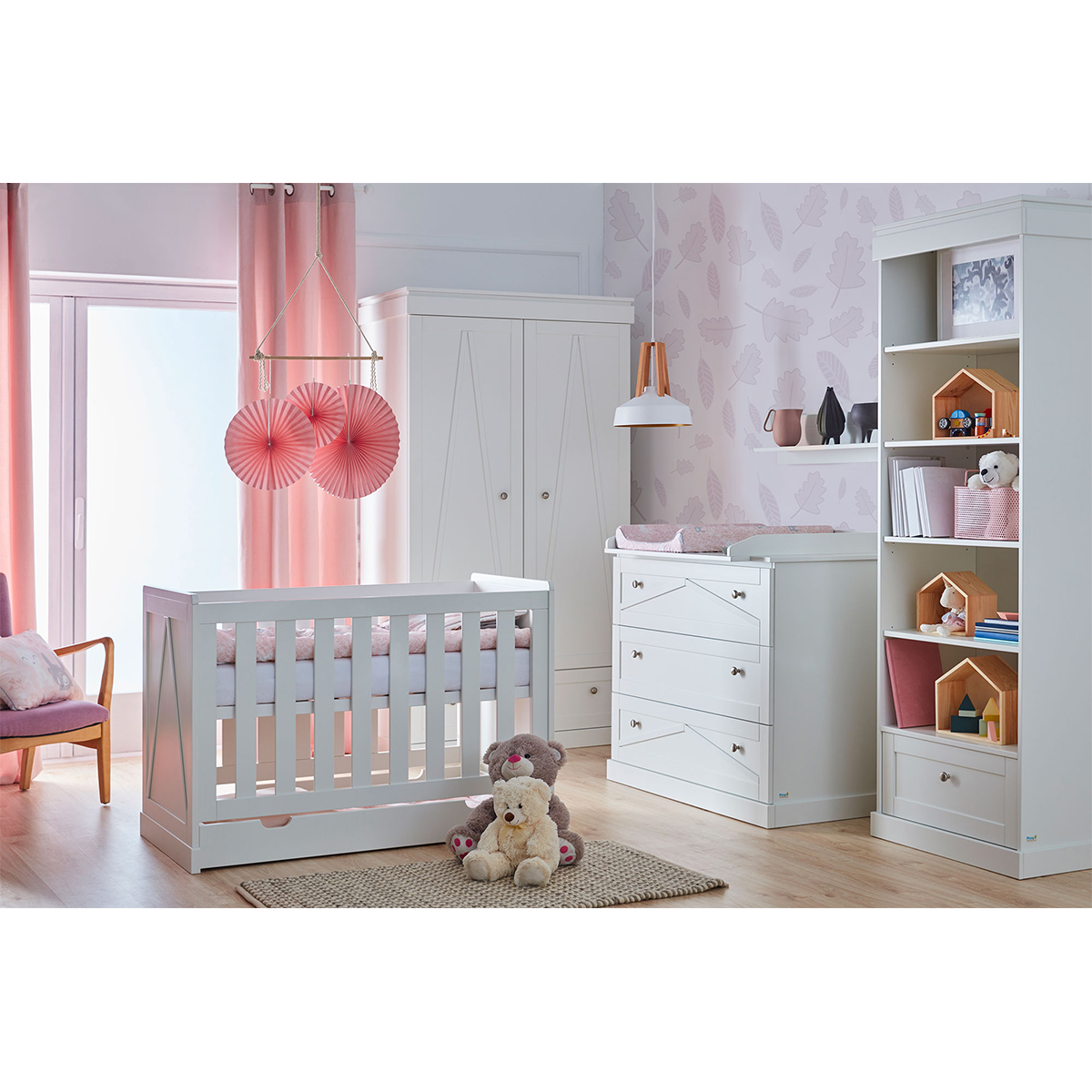 Chambre complète lit bébé 60x120 - commode à langer - armoire 2 portes Pinio Marie - Blanc