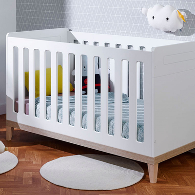 Tout pour la chambre de bébé : lits bébé, lits évolutifs, articles