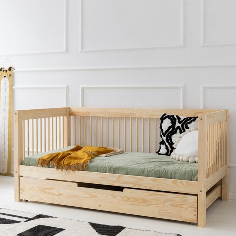 Lit Bébé Évolutif Kinona 70x140 cm. Blanc et Bois. Matelas inclus