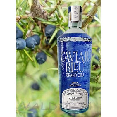 GIN CAVIAR BLEU  GRAND CRU Distillerie Azurs à Gallician Maitre distillateur  Jean Pierre Bernard 70cl 43° à 43€