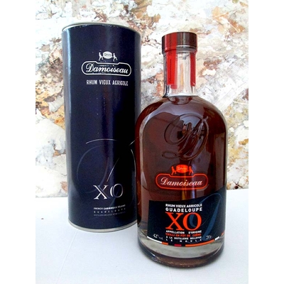 Rhum DAMOISEAU XO   Rhum Vieux Agricole  GUADELOUPE 42° 70cl