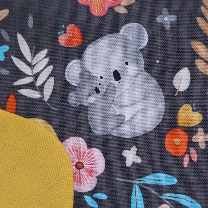 Serviette_elastique_table_cou_enfant_maman_koala_3