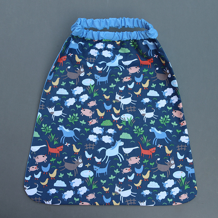 Serviette de table élastiquée pour enfant en coton avec animaux de la  ferme, serviette cantine.