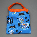 pochette_serviette_cou_cantine_elastique_table_enfant_lilooka_chat_poisson