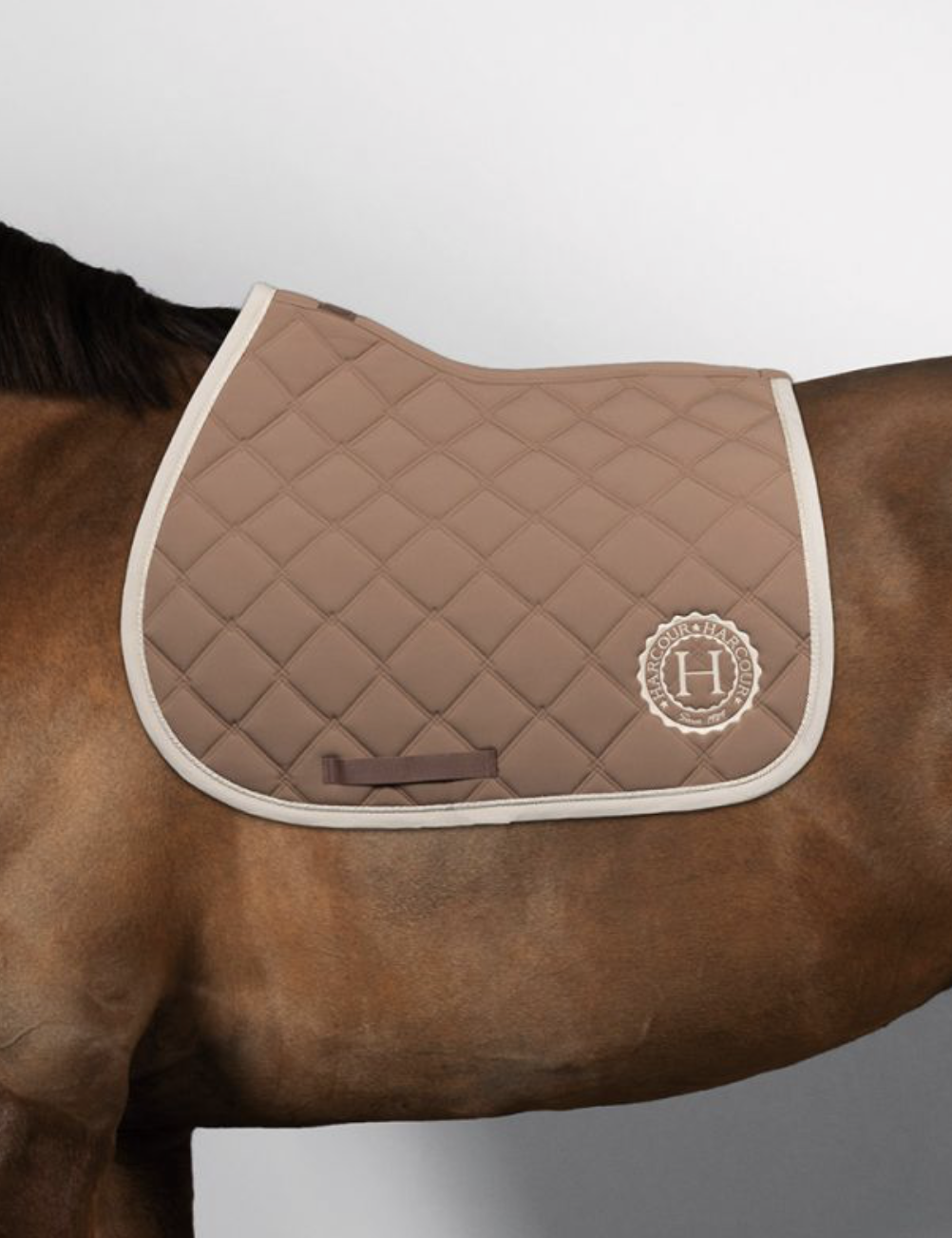 tapis-de-selle-moka-harcour