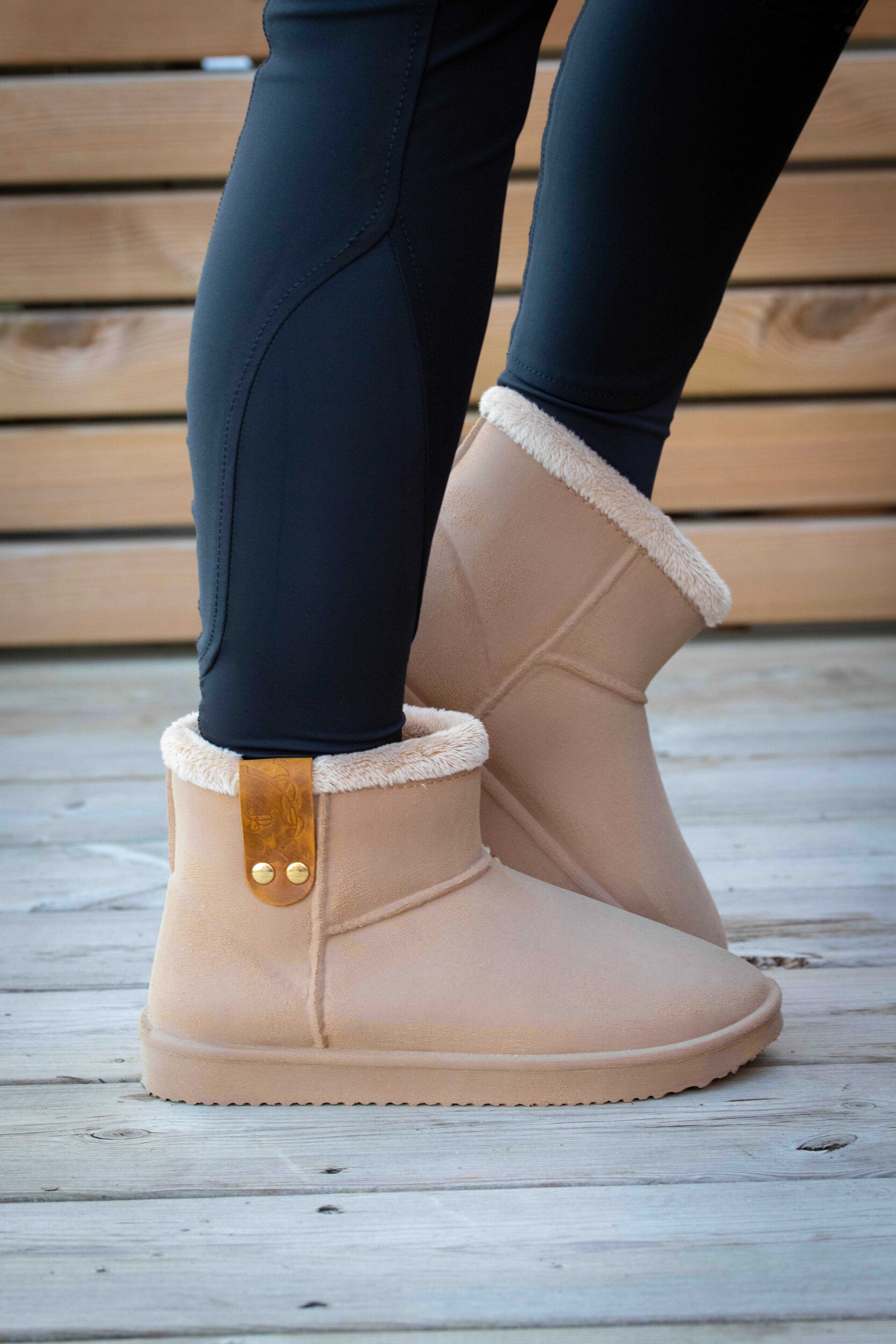 boots-penelope-camel-1