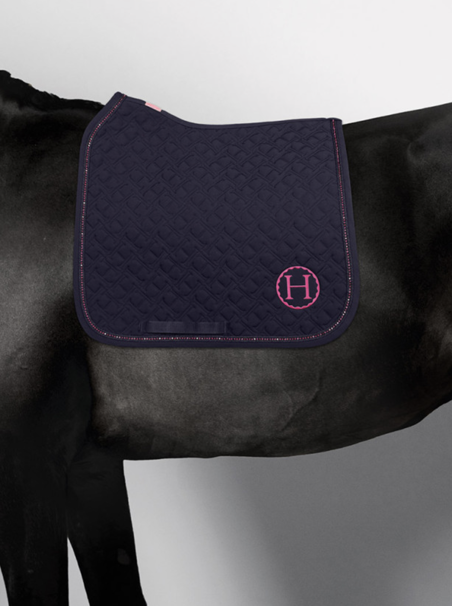 tapis-harcour-dressage-octobre-rose-navy-2